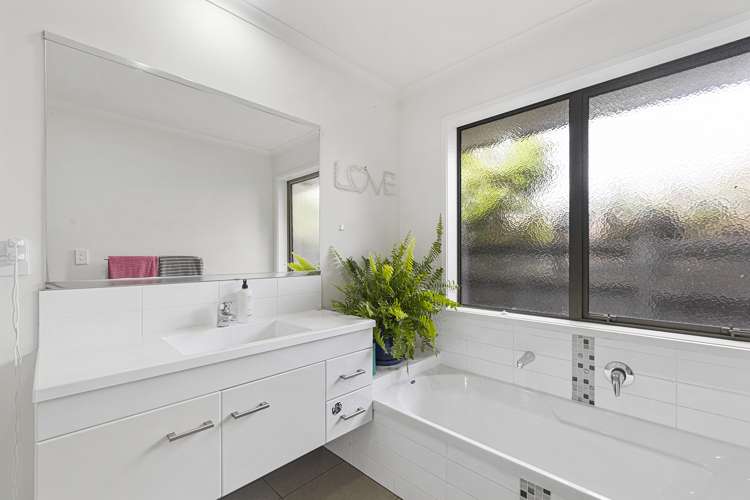 8 Peppercorn Place Leamington_18