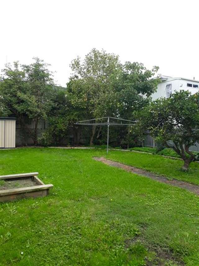 613 St Aubyn Street West 10482_1