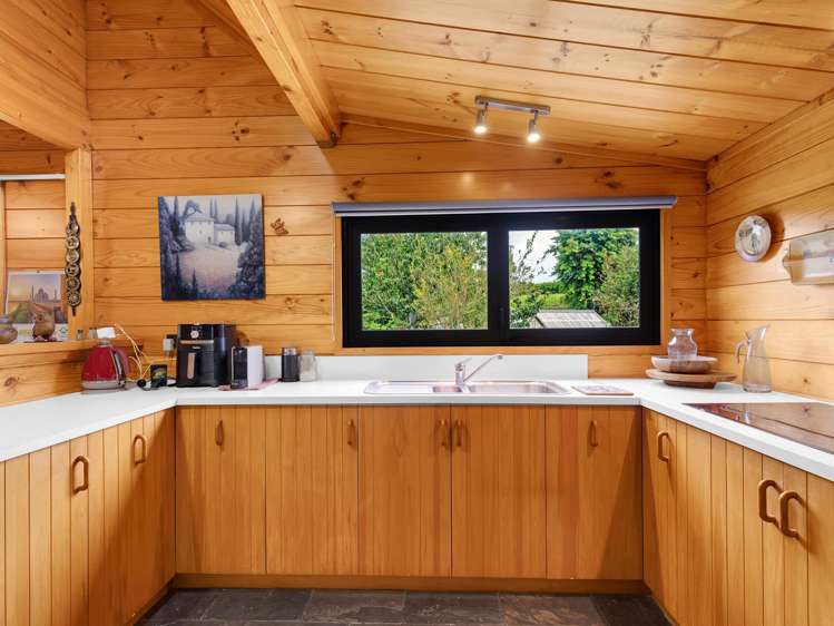 93 Penny Road Pirongia_11