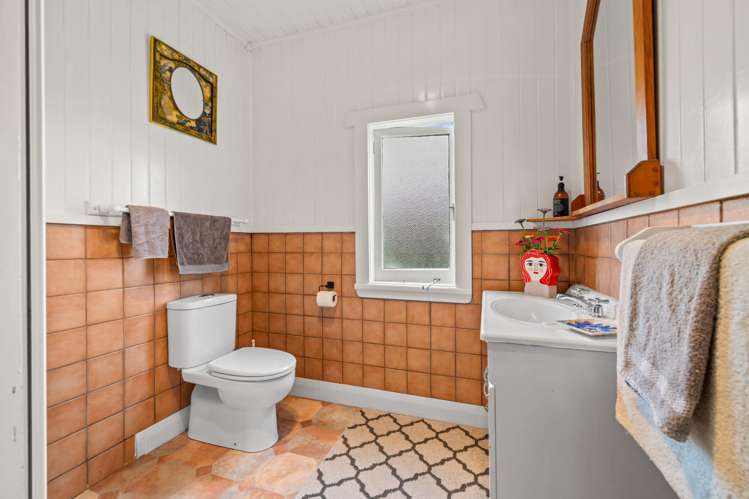 2239B State Highway 12 Paparoa_15