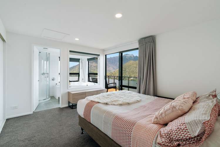 7 Woodlands Close Queenstown_10