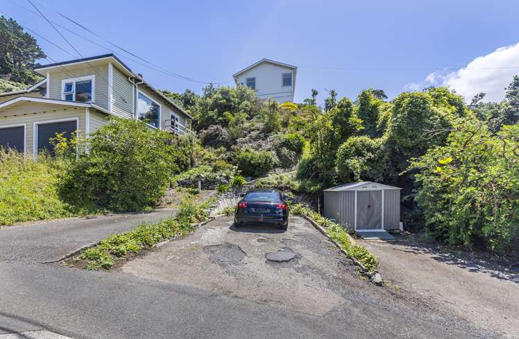 24 Hungerford Road Lyall Bay_13