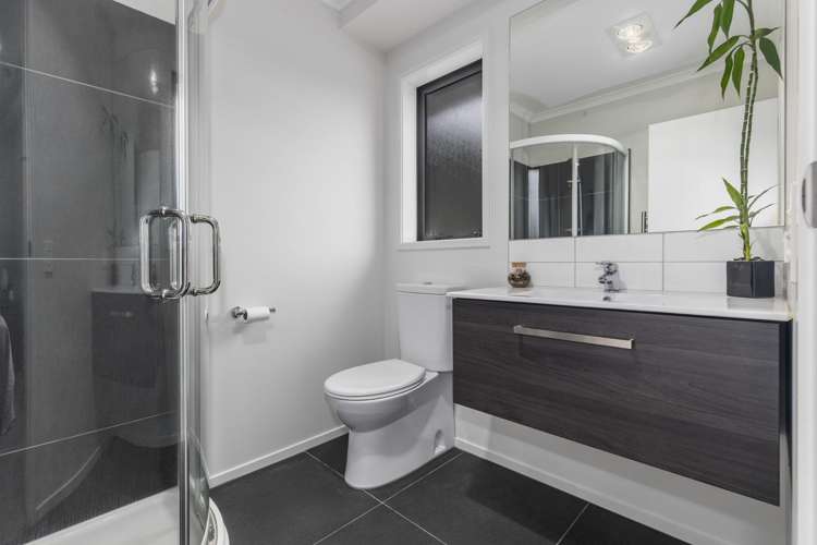 28 Mooring Close Whitby_14