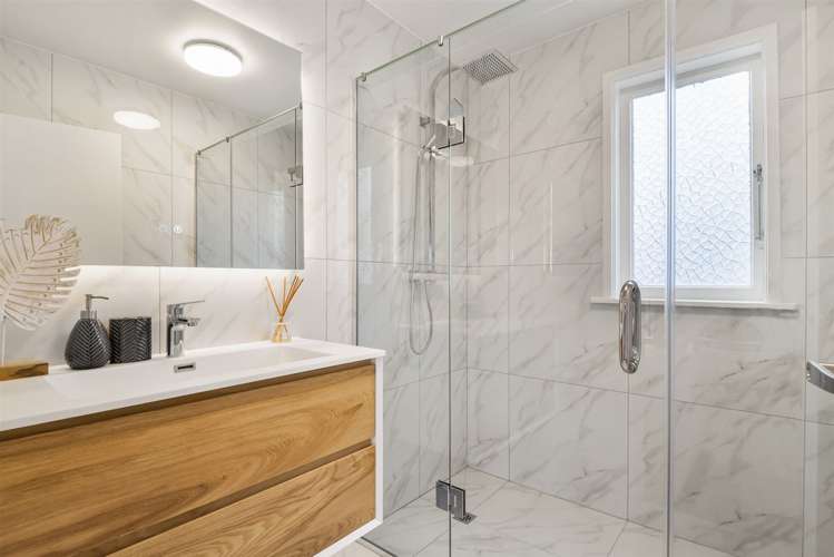 34 Salisbury Road Birkdale_12