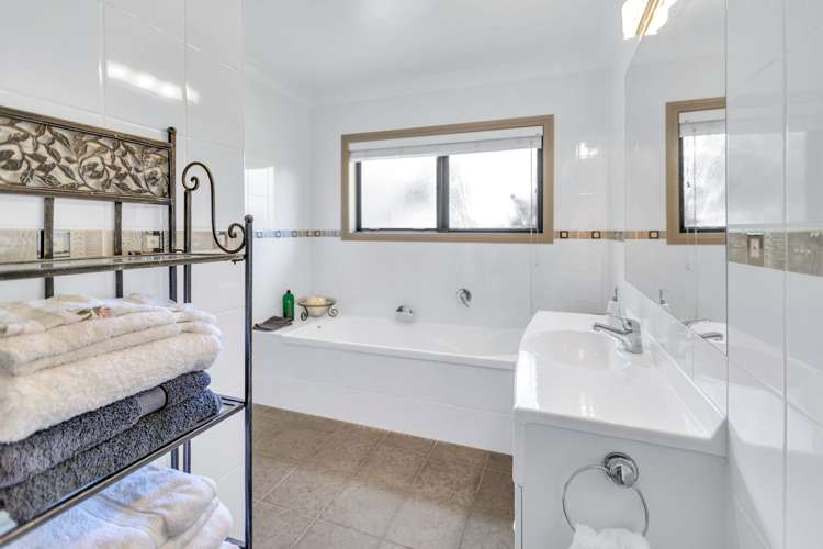 80 Koutunui Road Athenree_12