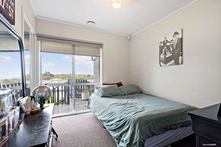 6 Pahi Place West Harbour_16