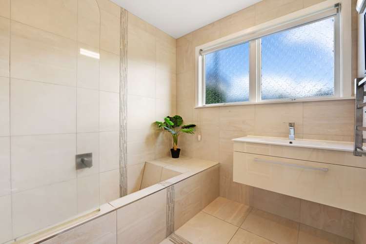 1/3 Rishworth Avenue Stanmore Bay_21