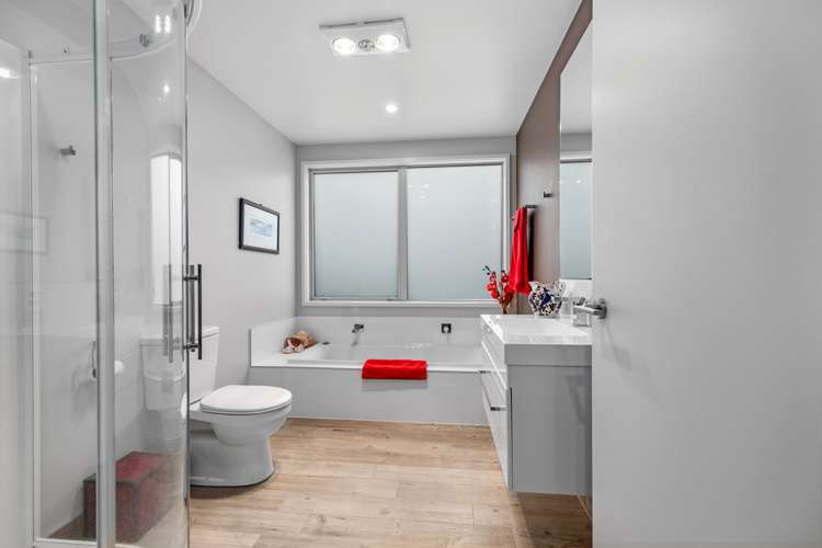 90 Saint Pauls Drive Brookfield_19