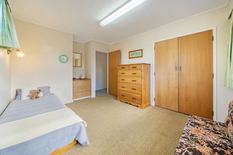 17 Arnot Avenue Clouston Park_12