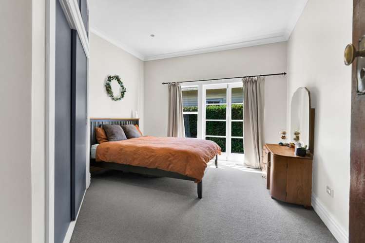 192 Tukapa Street Westown_8