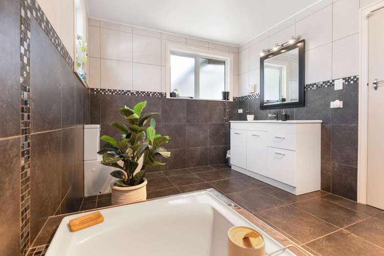 4 Aspiring Avenue Milson_25