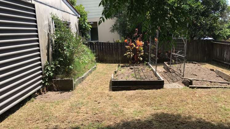 805 Te Atatu Road Te Atatu Peninsula_16