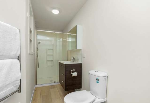 8A Eastglen Road Glen Eden_3