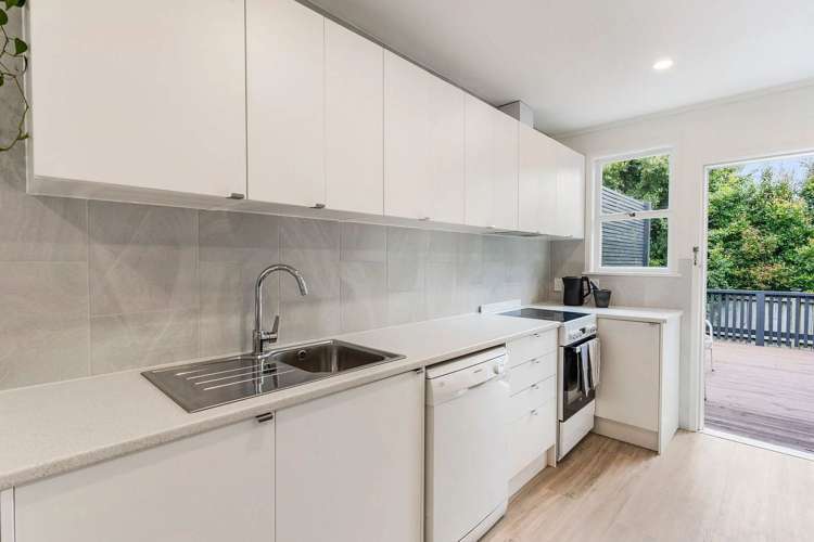 6/134 Edmonton Road Te Atatu South_5