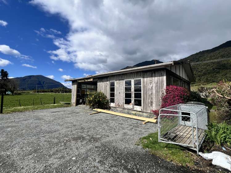 1566 Lake Brunner Road Inchbonnie_24
