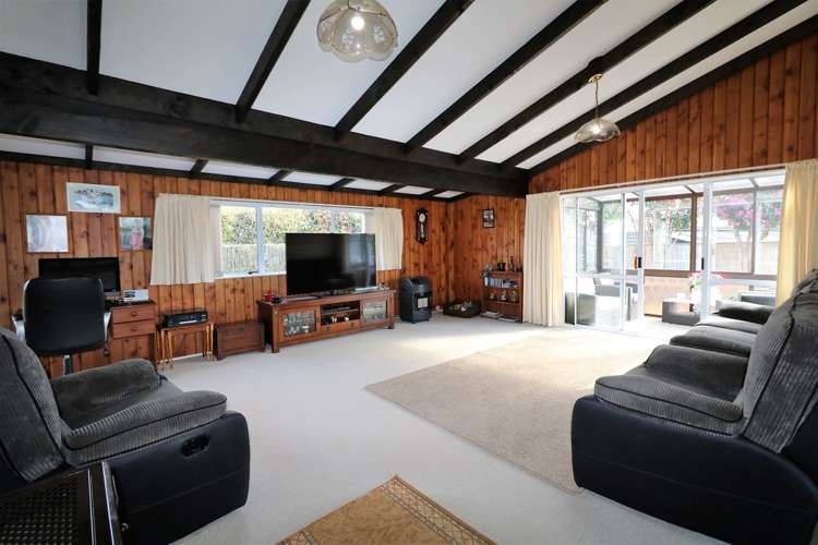 28 Charles Street Carterton_4