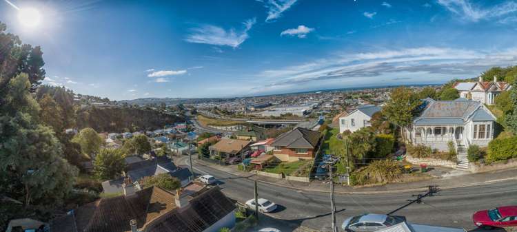 40 Leckhampton Court Clyde Hill_20