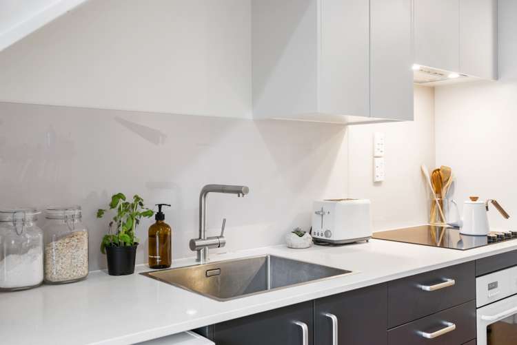 2h/12 Charles Street Mount Eden_9