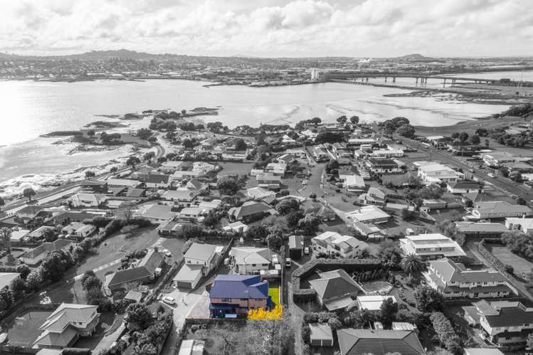 14 Boyd Avenue Mangere Bridge_20