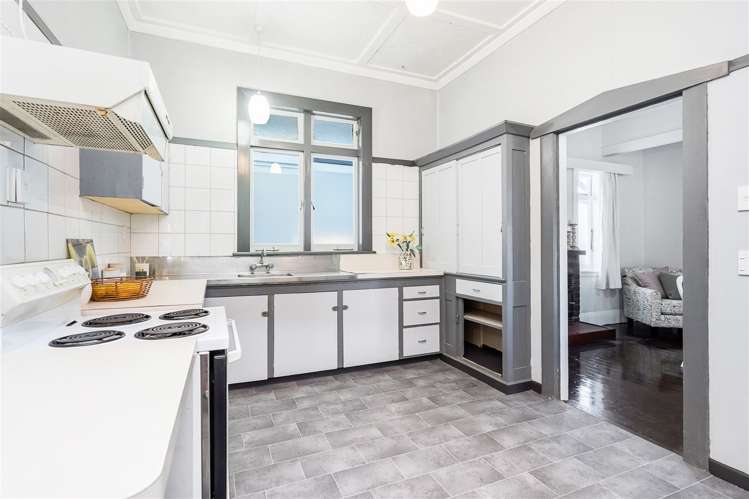 13 Apirana Avenue Regent_15