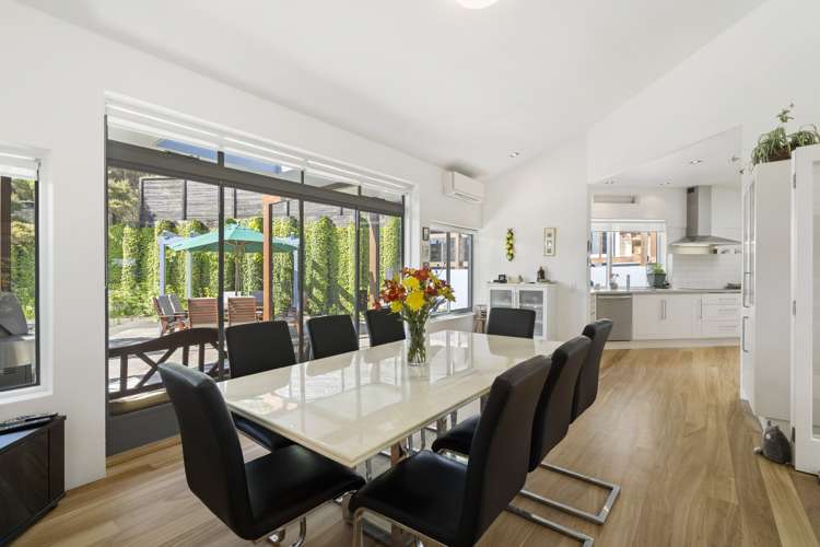 8 Herrings Cove Place Titirangi_13