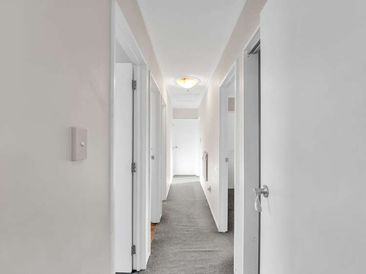 32 Dahlstrom Grove Kelvin Grove_14
