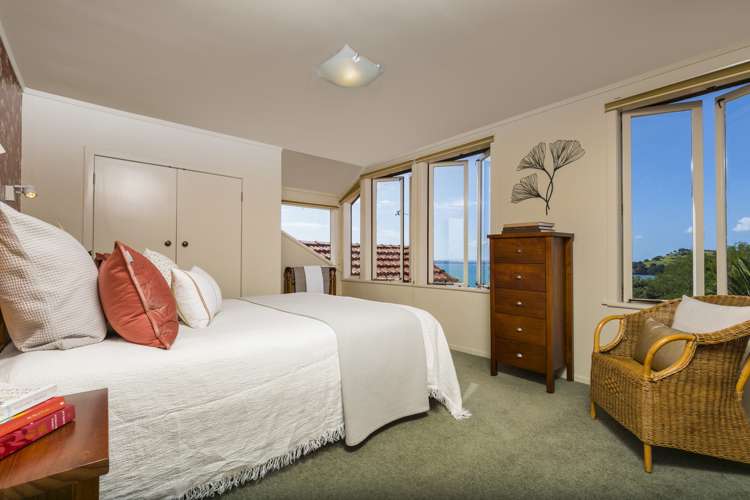 122 Vauxhall Road Narrow Neck_16