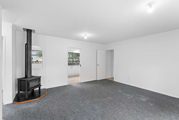 14 Karaka Street Otaki Beach_5