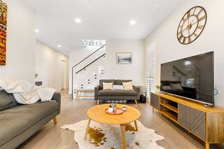 19 Hangar Lane Whenuapai_9