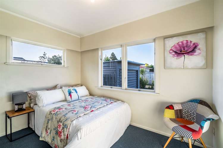 11 Packham Place Beach Haven_13