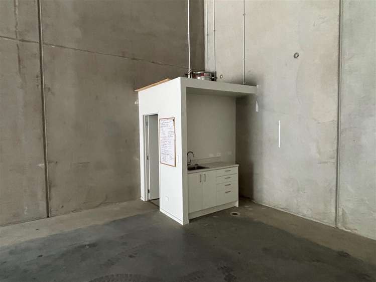 Unit 14, 232 Ellis Street Frankton_4