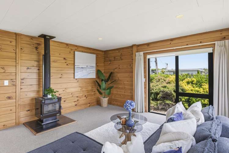 130 Renown Road Raumati South_3