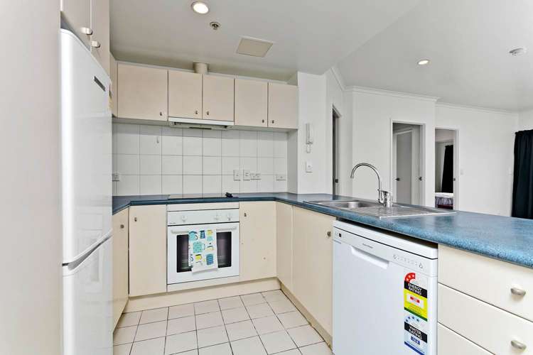 13f/1 Emily Place Auckland Central_9