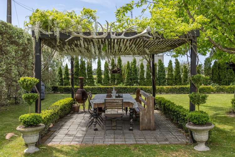 17 School Road Clive_22