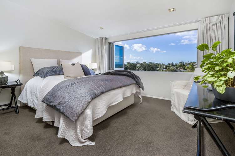 63 Beach Road Castor Bay_17