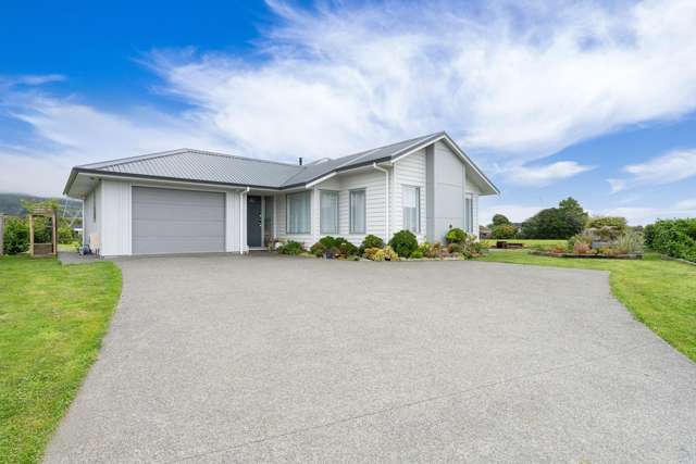 Modern smart home in Waikanae