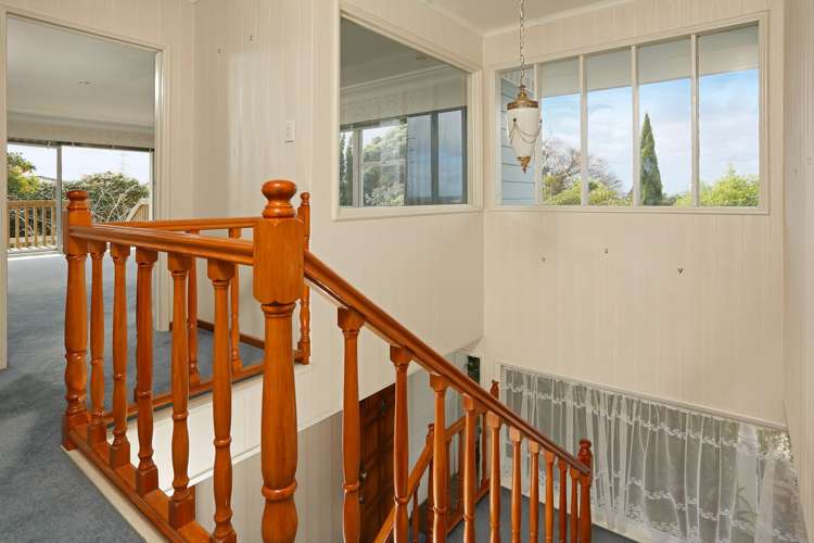 6 Wakeling Avenue Te Atatu South_23