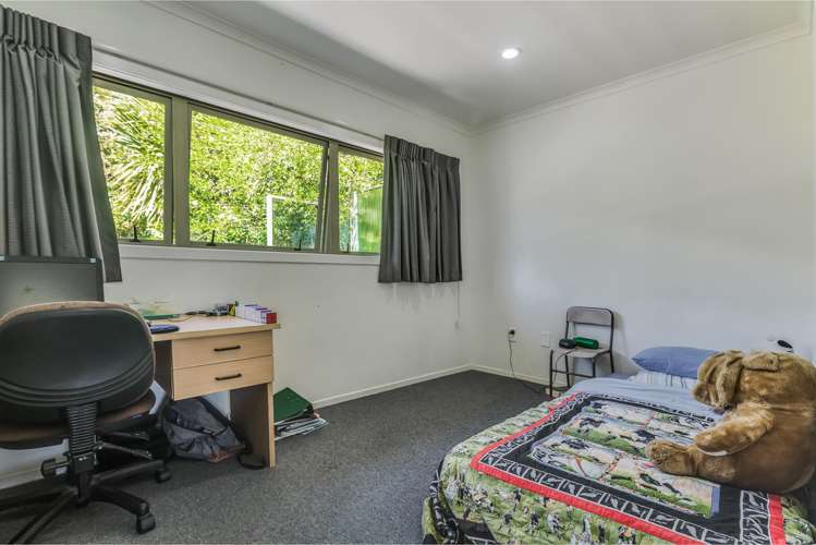 16 Erua Road Ostend_13