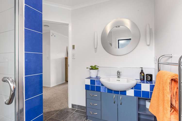 57 Waldorf Crescent Orewa_14