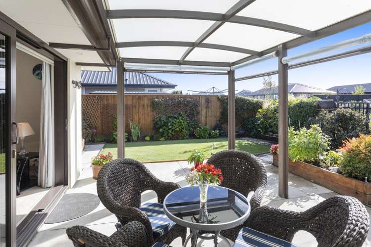 91 Carnaveron Drive Lincoln_7