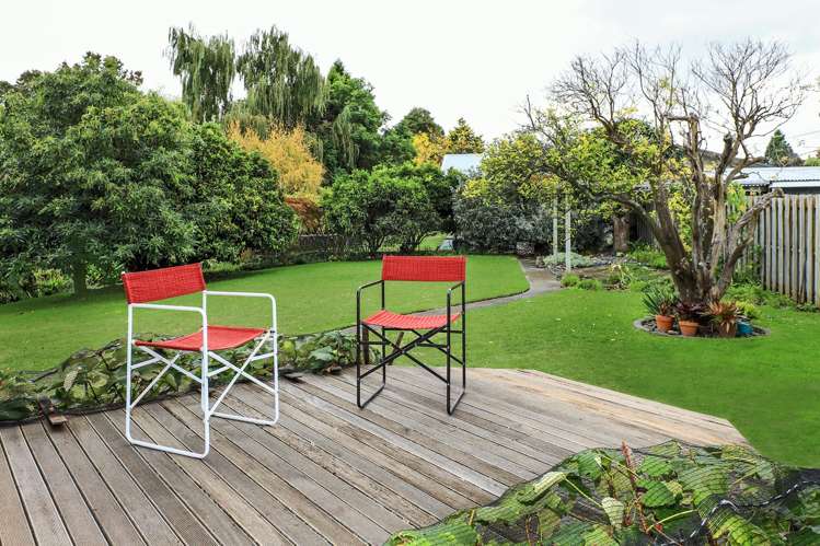 17 Neeve Road Taradale_16