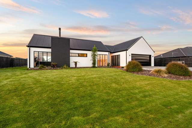 Architecturally Striking - Section to Envy