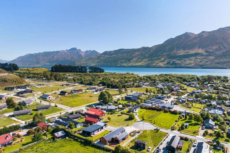 9 Old Dairy Close Glenorchy_32