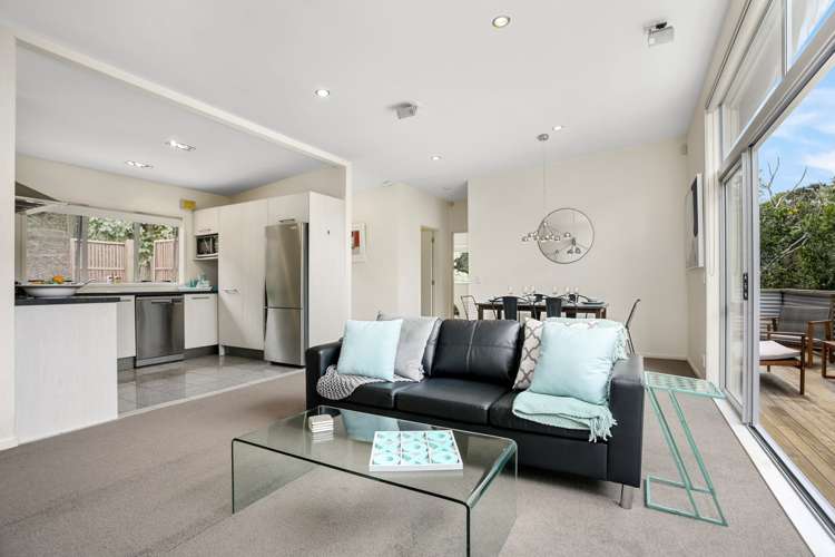 23 Crocombe Crescent Beach Haven_5