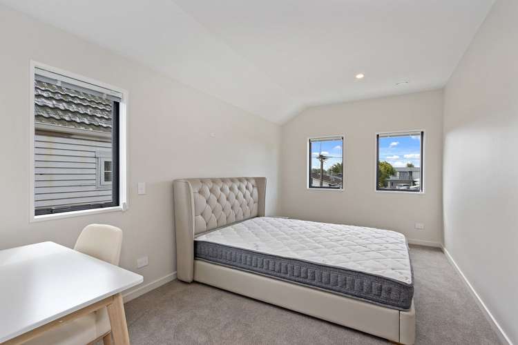 B/336 Worcester Street Linwood_7