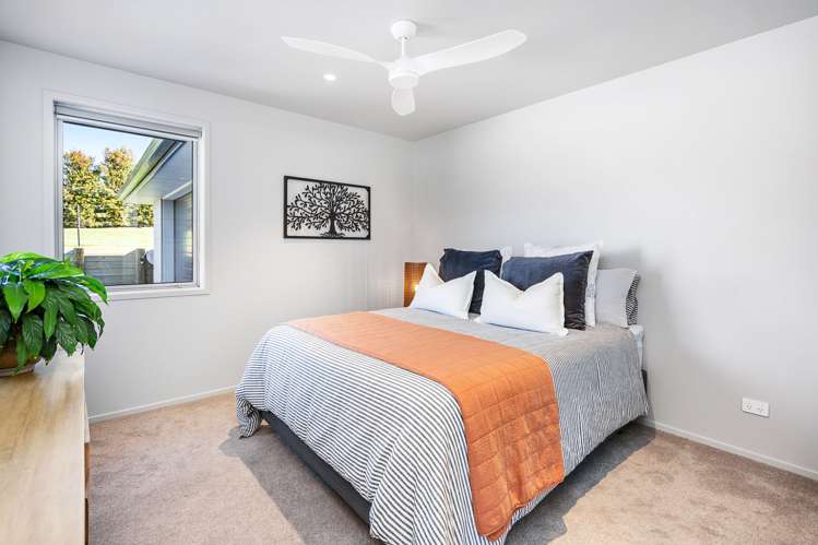 152 Valley View Road Otaika_13