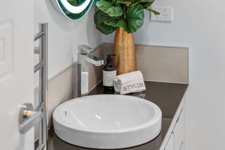 2/10 Ekara Road Flagstaff_18