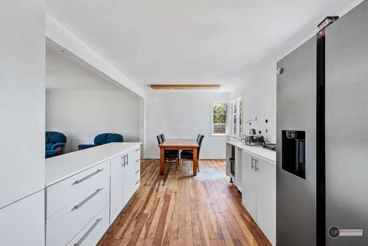 25 Dover Road Wainuiomata_11