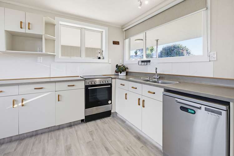 13 Amun Place Pomare_5