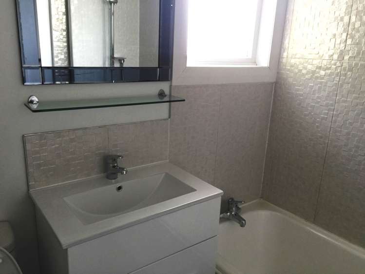 41 Neil Avenue Te Atatu Peninsula_13